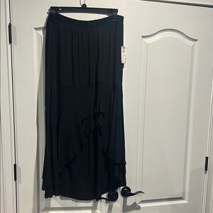 Karen Kane Black High-Low Skirt